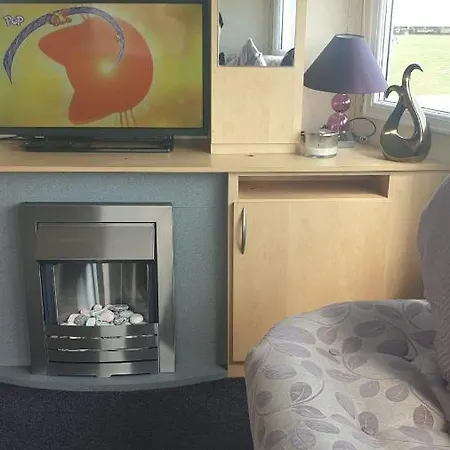 L25 L&G Caravan Hire 6 Berth Millfields Family Only And Lead Person Must Be Over 30 Max 4 Adults Ingoldmells Exterior foto