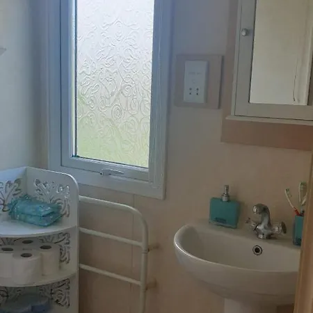 L25 L&G Caravan Hire 6 Berth Millfields Family Only And Lead Person Must Be Over 30 Max 4 Adults Ingoldmells Exterior foto