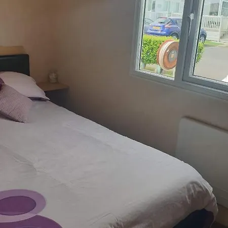 L25 L&G Caravan Hire 6 Berth Millfields Family Only And Lead Person Must Be Over 30 Max 4 Adults Ingoldmells Exterior foto