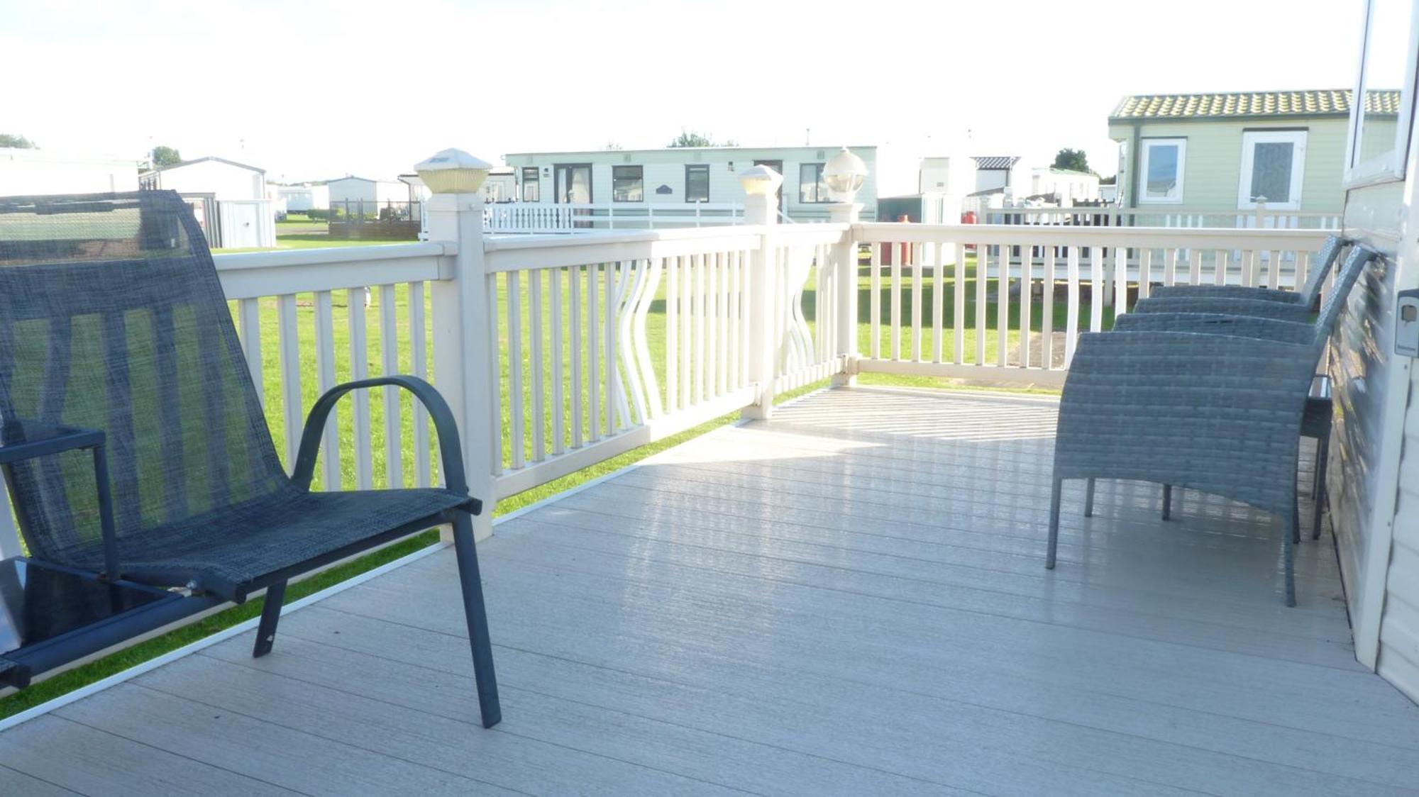 L25 L&g Caravan Hire 6 Berth Millfields Family Only And Lead Person Must Be Over 30 Max 4 Adults