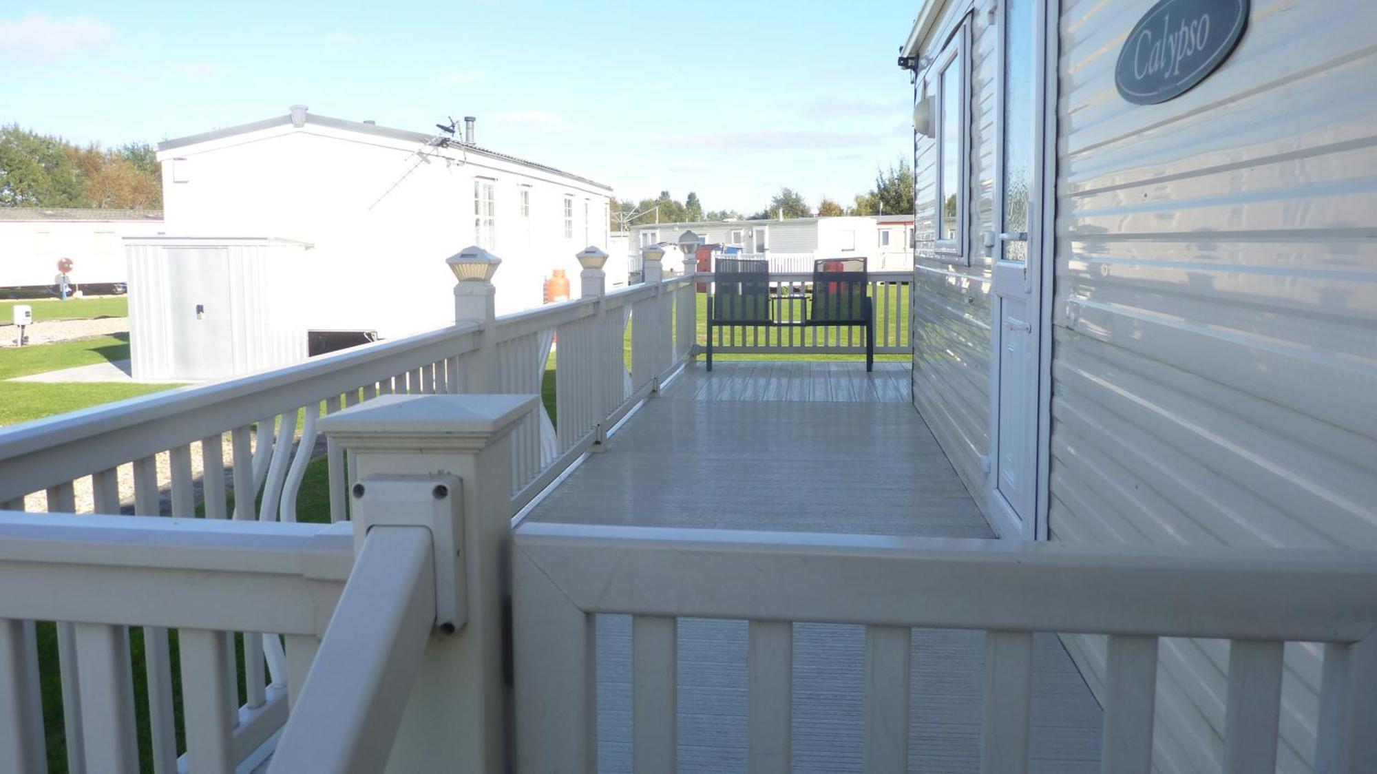 L25 L&g Caravan Hire 6 Berth Millfields Family Only And Lead Person Must Be Over 30 Max 4 Adults Appartement